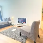 Moderne Wohnung Im Zentrum Der Altstadt - Altbau Flair, Wlan
